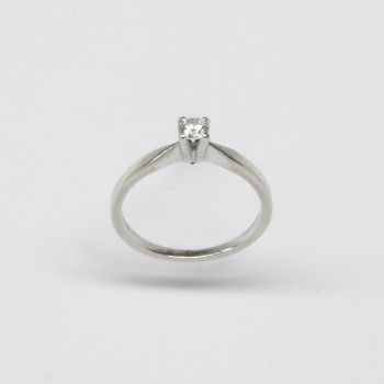9ct White Gold Diamond Ring